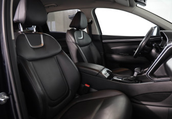 Подержанный автомобиль Hyundai Tucson 2023 года (11 фото)