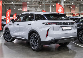 Подержанный автомобиль Exeed RX 2024 года (11 фото)