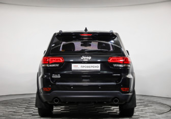 Подержанный автомобиль Jeep Grand Cherokee 2014 года (6 фото)