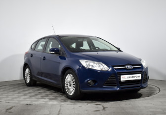 Подержанный автомобиль Ford Focus Hatchback 2013 года (3 фото)