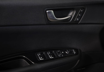 Подержанный автомобиль Kia Optima Sedan 2019 года (21 фото)