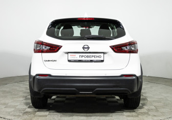 Подержанный автомобиль Nissan Qashqai 2022 года (6 фото)