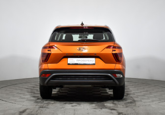 Подержанный автомобиль Hyundai Creta 2021 года (6 фото)