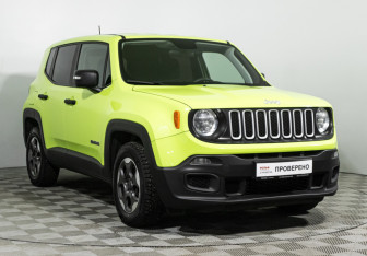Подержанный автомобиль Jeep Renegade 2018 года (3 фото)