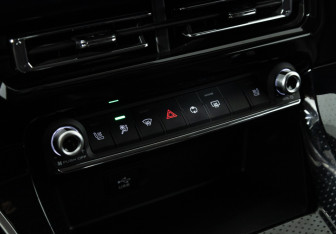 Подержанный автомобиль Haval M6 2024 года (17 фото)