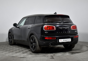 Подержанный автомобиль MINI Clubman Wagon 2016 года (7 фото)
