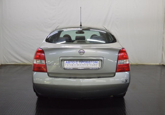 Подержанный автомобиль Nissan Primera Sedan 2005 года (6 фото)