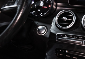 Подержанный автомобиль Mercedes-Benz GLC Coupe 2016 года (27 фото)