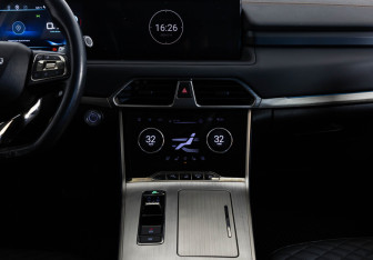 Подержанный автомобиль Exeed TXL 2022 года (14 фото)