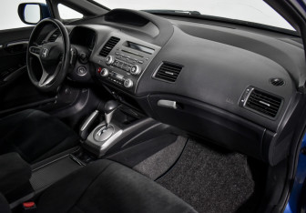 Подержанный автомобиль Honda Civic Sedan 2009 года (12 фото)