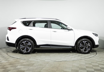 Подержанный автомобиль Soueast DX8S 2022 года (4 фото)