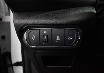 Подержанный автомобиль Haval Jolion 2025 года (16 фото)