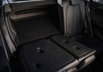 Подержанный автомобиль BMW X1 2017 года (32 фото)