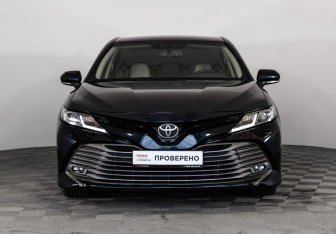 Подержанный автомобиль Toyota Camry Sedan 2020 года (3 фото)