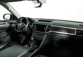 Подержанный автомобиль Volkswagen Teramont 2019 года (9 фото)