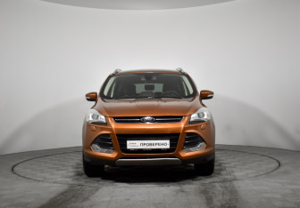 Подержанный автомобиль Ford Kuga 2014 года (2 фото)