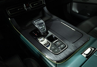 Подержанный автомобиль GAC GS8 2023 года (20 фото)