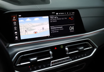 Подержанный автомобиль BMW X6 2020 года (16 фото)