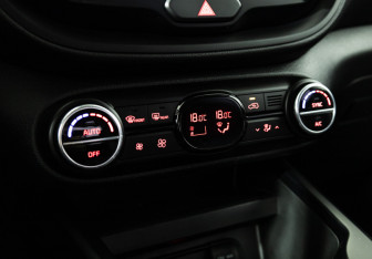 Подержанный автомобиль Kia Soul 2020 года (16 фото)