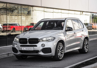 Подержанный автомобиль BMW X5 2016 года (3 фото)