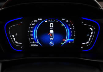 Подержанный автомобиль Geely Coolray 2021 года (18 фото)