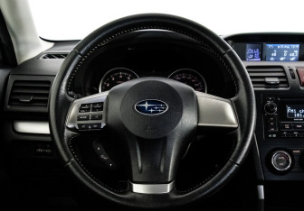 Подержанный автомобиль Subaru Forester Suv 2014 года (11 фото)
