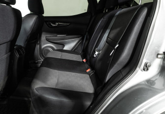 Подержанный автомобиль Nissan Qashqai 2016 года (10 фото)