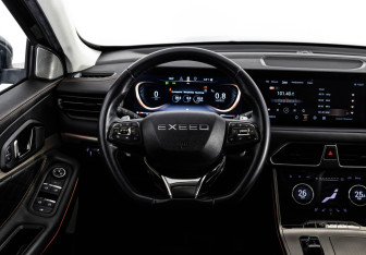 Подержанный автомобиль Exeed TXL 2022 года (12 фото)