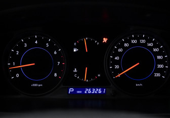 Подержанный автомобиль Chevrolet Epica 2010 года (17 фото)
