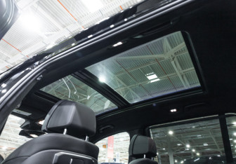 Подержанный автомобиль BMW X7 2023 года (19 фото)