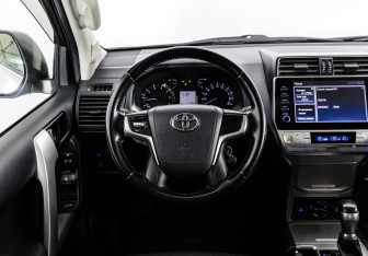 Подержанный автомобиль Toyota Land Cruiser Prado 2021 года (14 фото)