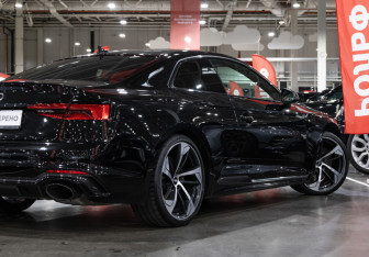 Подержанный автомобиль Audi RS 5 Coupe 2017 года (12 фото)