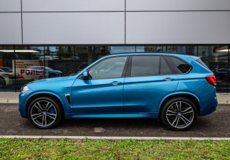 Подержанный автомобиль BMW X5 M 2017 года (6 фото)