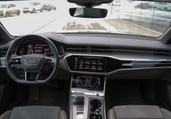Подержанный автомобиль Audi A6 Sedan 2018 года (11 фото)