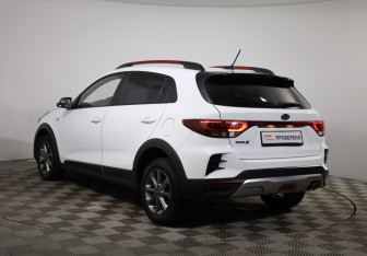 Подержанный автомобиль Kia Rio Hatchback 2021 года (7 фото)