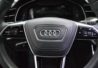 Подержанный автомобиль Audi A6 Sedan 2024 года (15 фото)