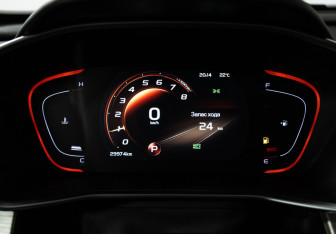 Подержанный автомобиль Geely Coolray 2023 года (12 фото)