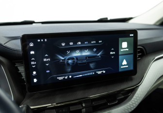 Подержанный автомобиль Haval F7 2022 года (16 фото)