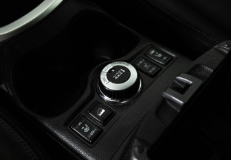 Подержанный автомобиль Nissan X-Trail 2020 года (18 фото)