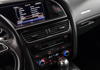 Подержанный автомобиль Audi S5 Liftback 2012 года (19 фото)