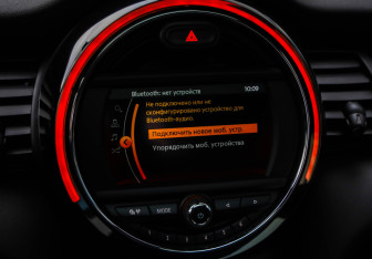 Подержанный автомобиль MINI Hatch 2019 года (15 фото)