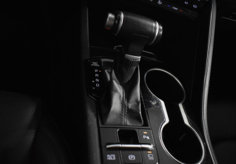 Подержанный автомобиль Kia K5 2021 года (18 фото)