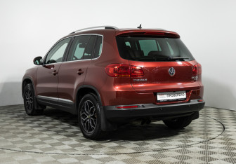 Подержанный автомобиль Volkswagen Tiguan 2012 года (7 фото)