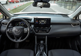 Подержанный автомобиль Toyota Corolla Wagon 2024 года (13 фото)
