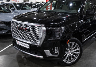 Подержанный автомобиль GMC Yukon 2022 года (2 фото)