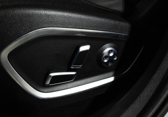 Подержанный автомобиль Geely Tugella 2023 года (15 фото)