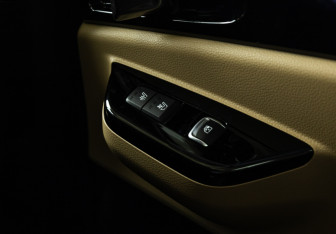 Подержанный автомобиль Kia Carnival 2021 года (30 фото)