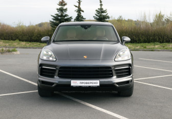 Подержанный автомобиль Porsche Cayenne 2020 года (4 фото)