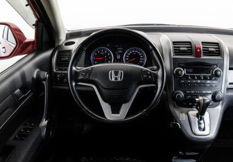 Подержанный автомобиль Honda CR-V 2008 года (12 фото)