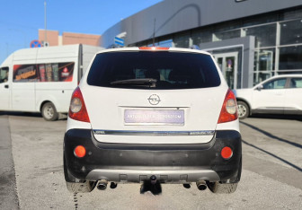 Подержанный автомобиль Opel Antara 2010 года (5 фото)